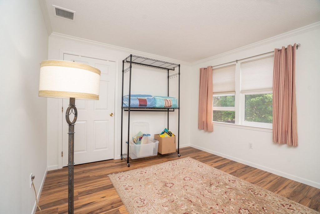 5 Maudsley View Ln