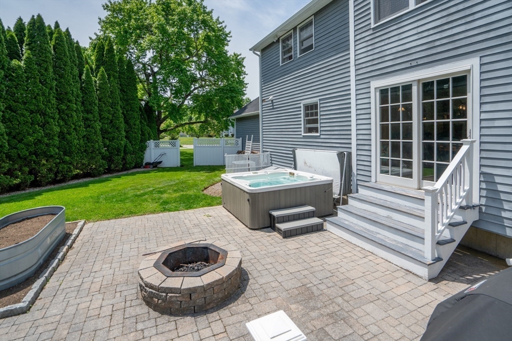 5 Maudsley View Ln