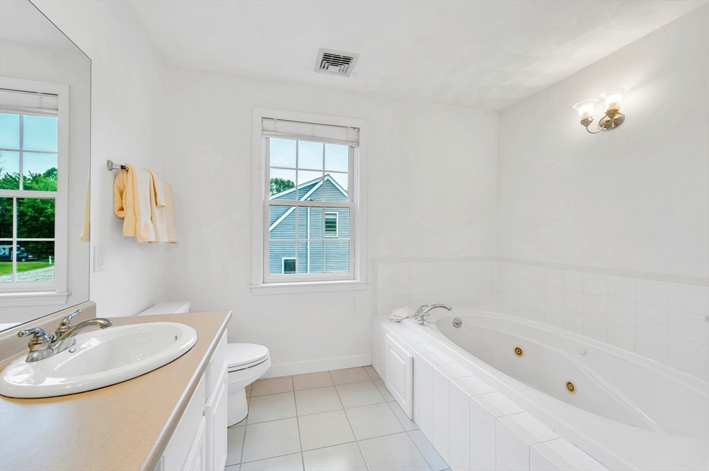 8 Frances Dr