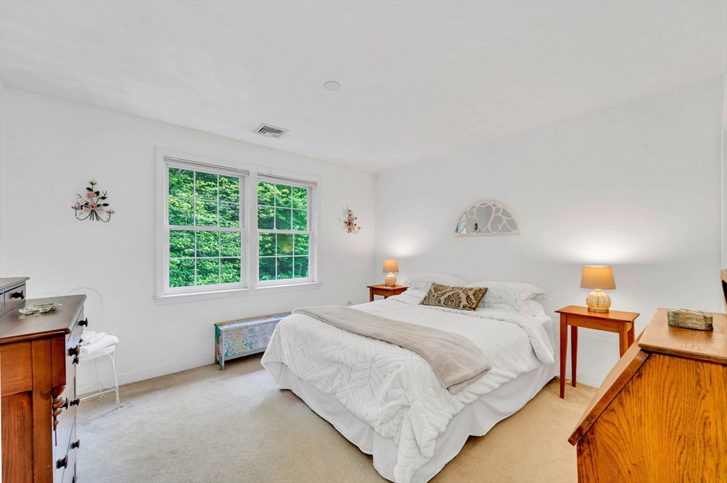 8 Frances Dr