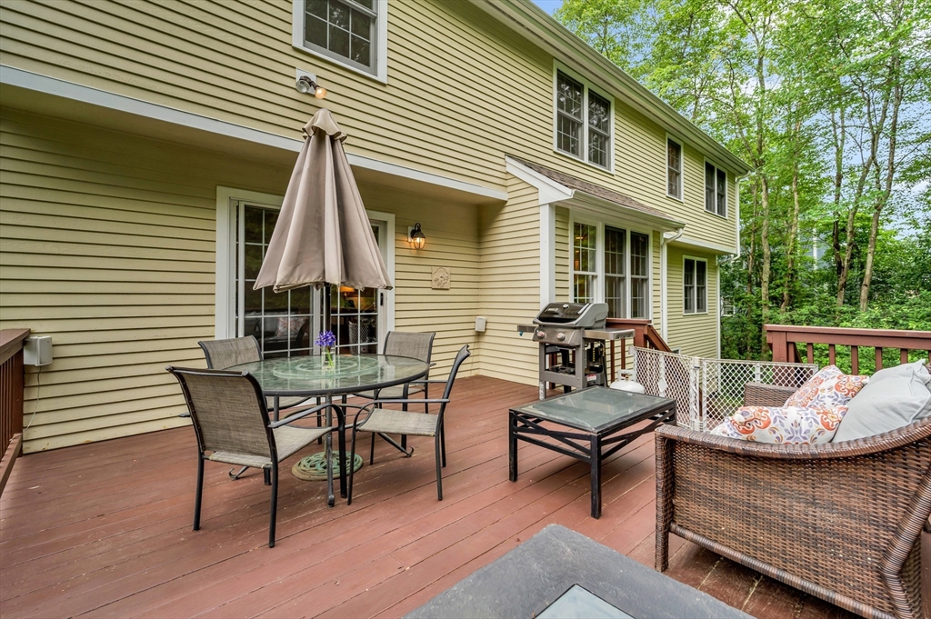 8 Frances Dr