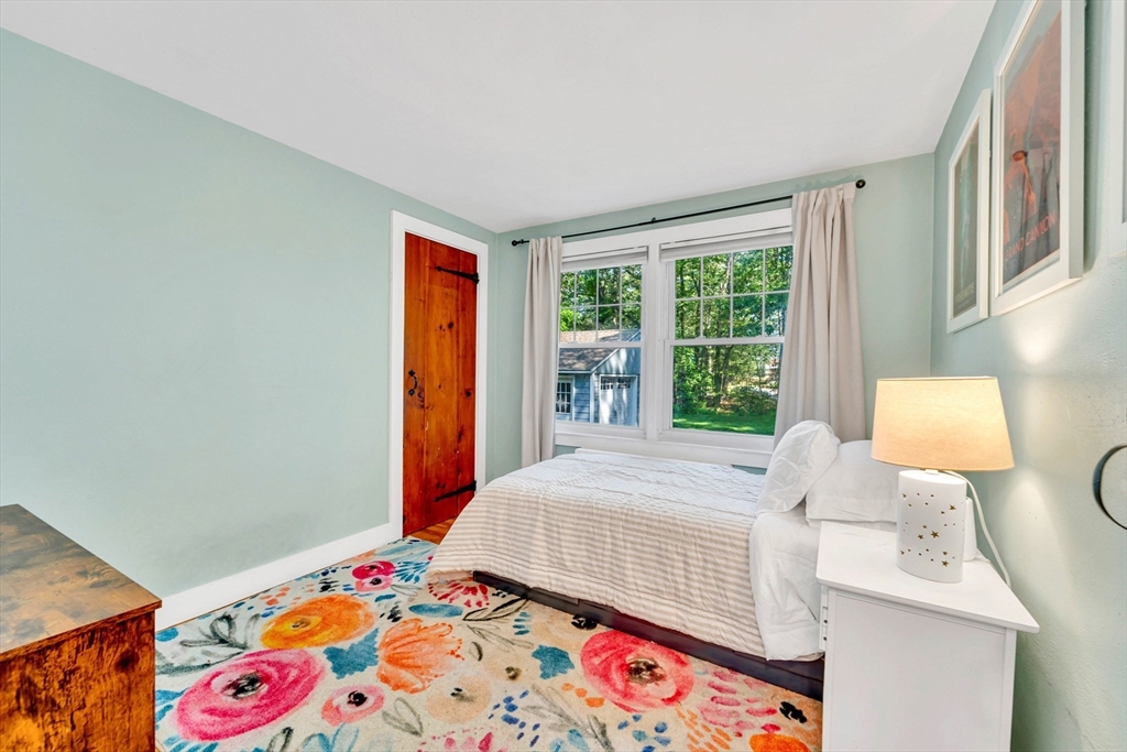 26 Beacon St