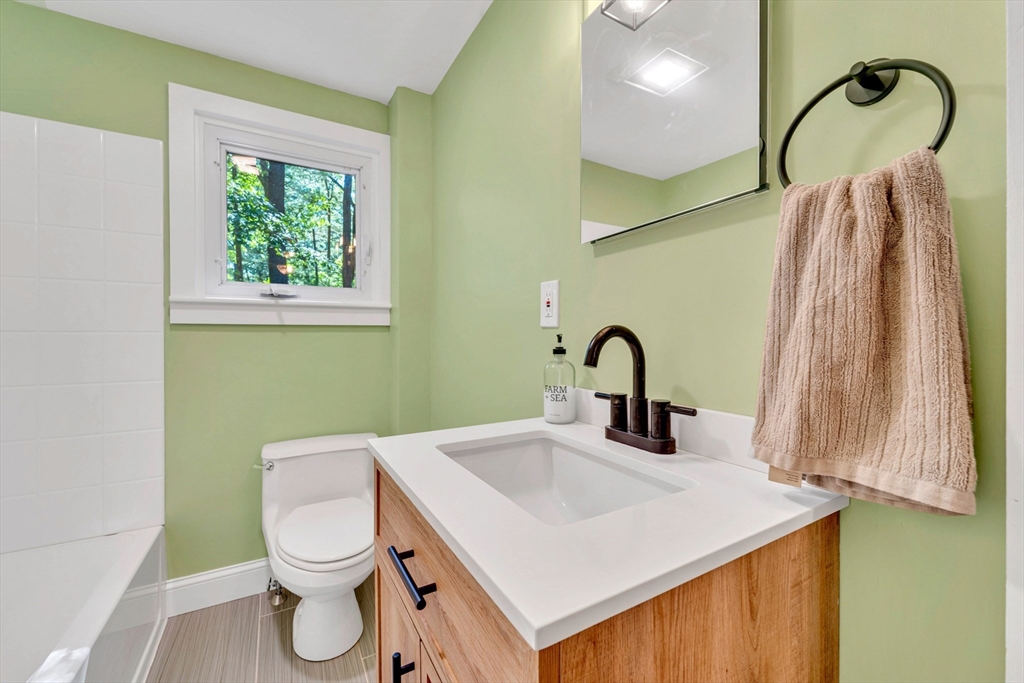 26 Beacon St