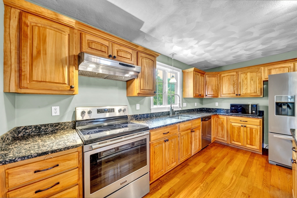 17 Lincoln Ct
