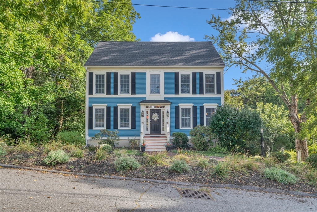 17 Lincoln Ct