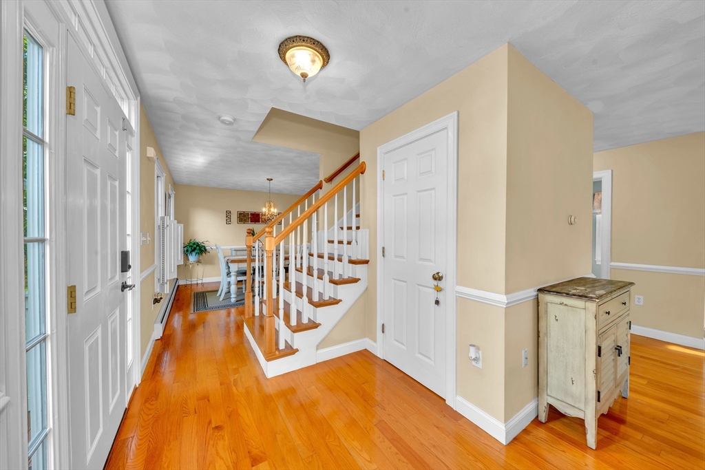 17 Lincoln Ct
