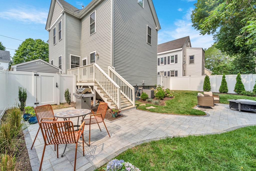 13 Lincoln Ct