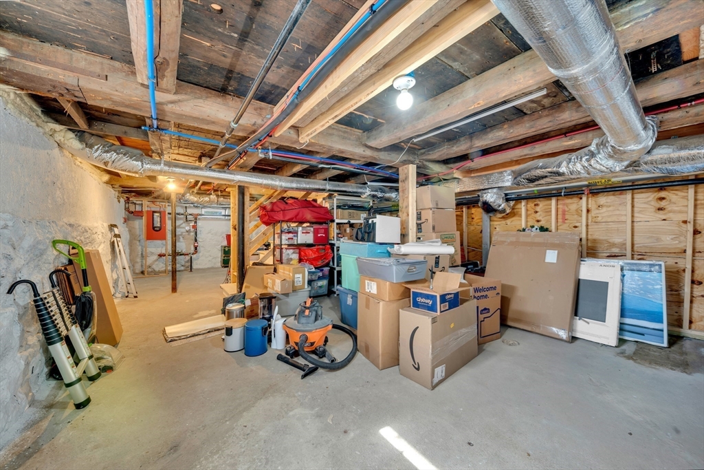 24 Aubin St # 2