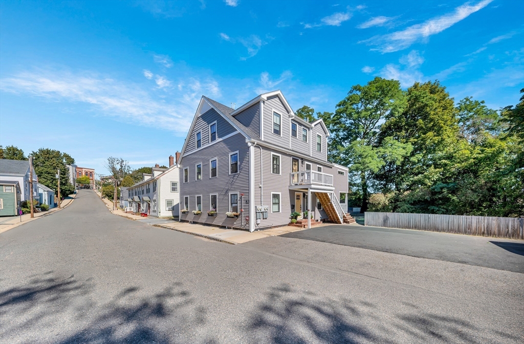 24 Aubin St # 2