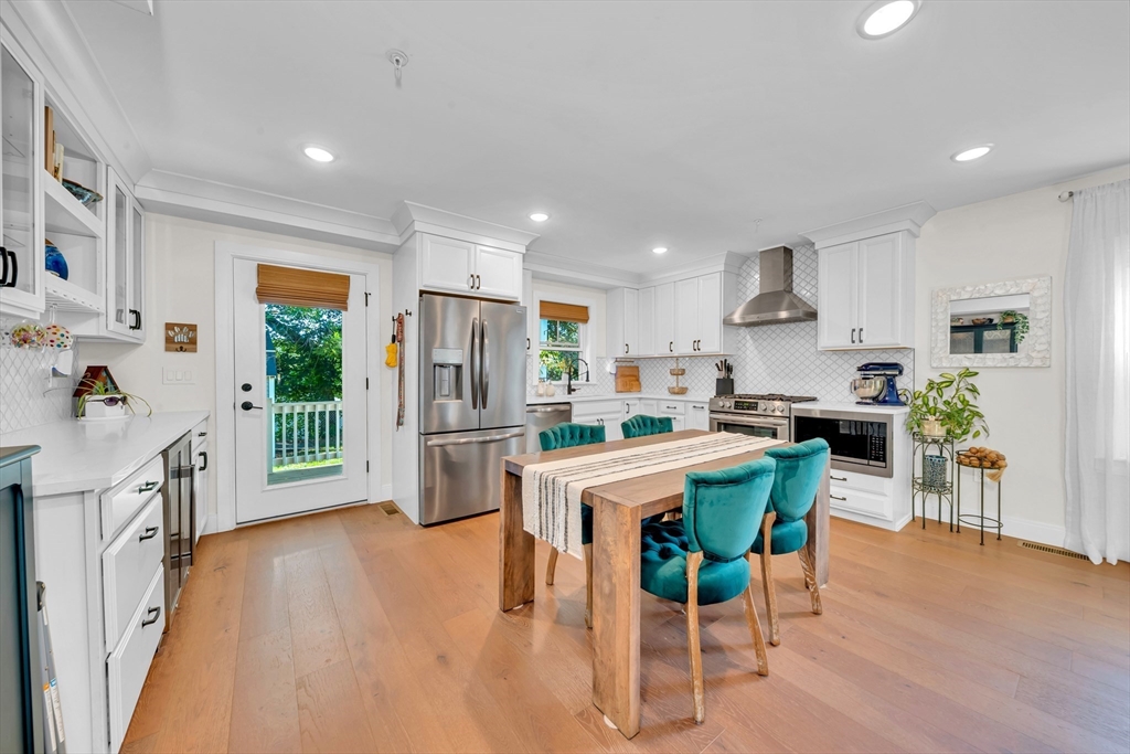 24 Aubin St # 2