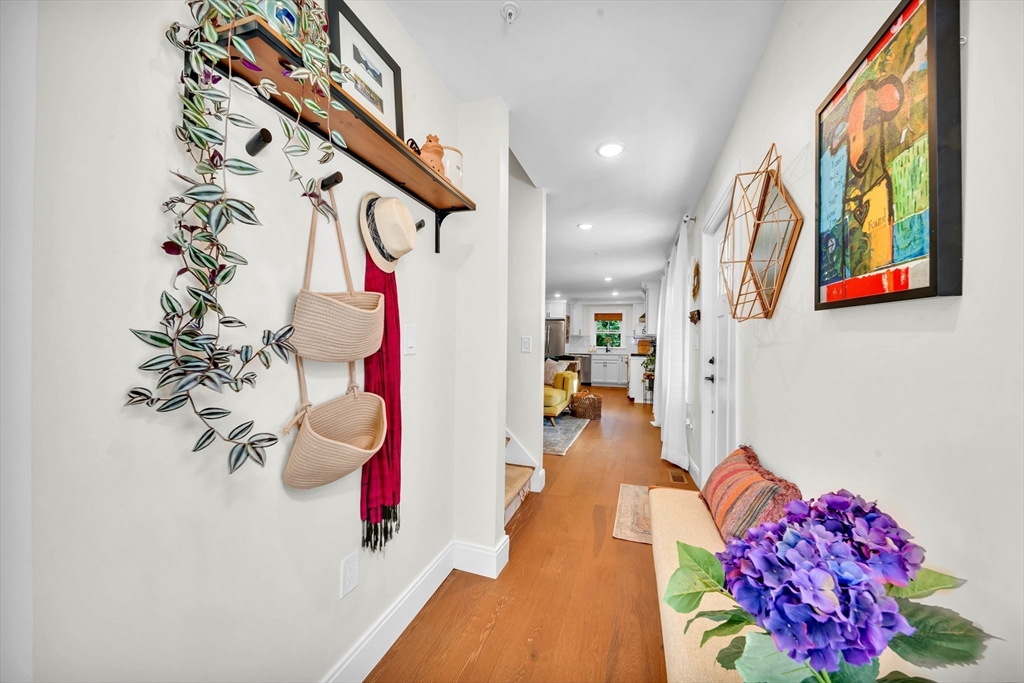 24 Aubin St # 2