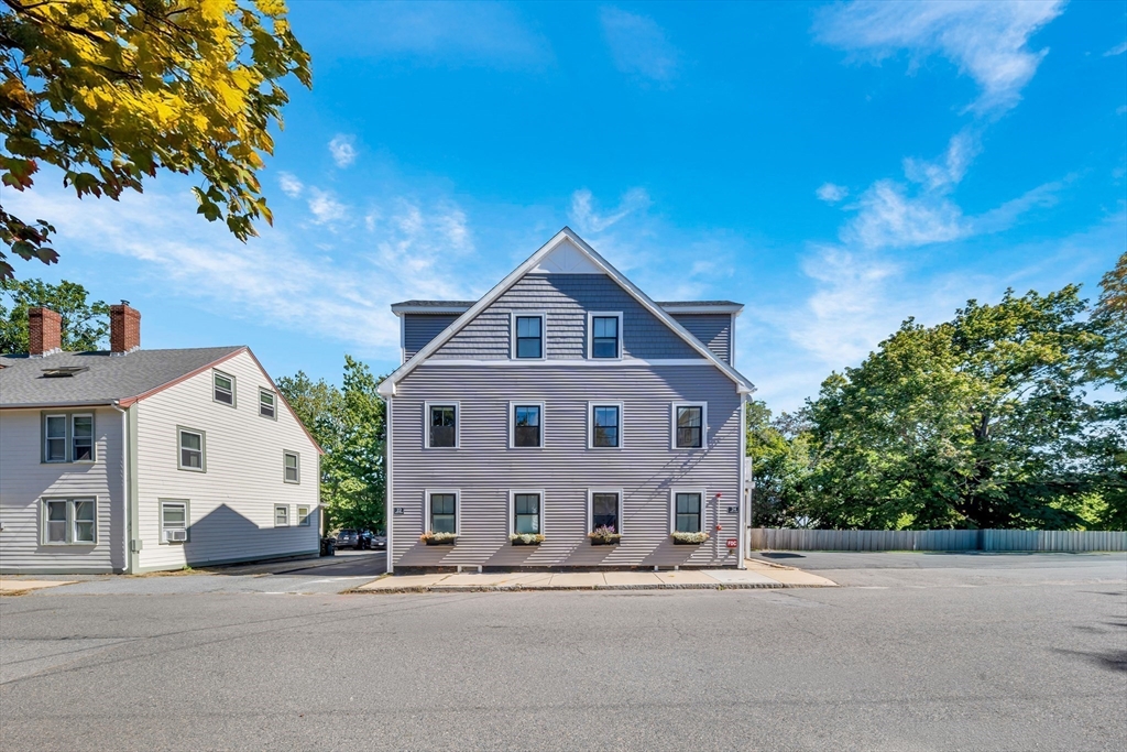 24 Aubin St # 2