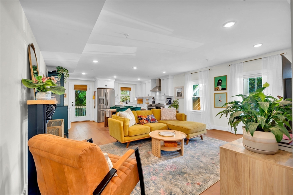 24 Aubin St # 2
