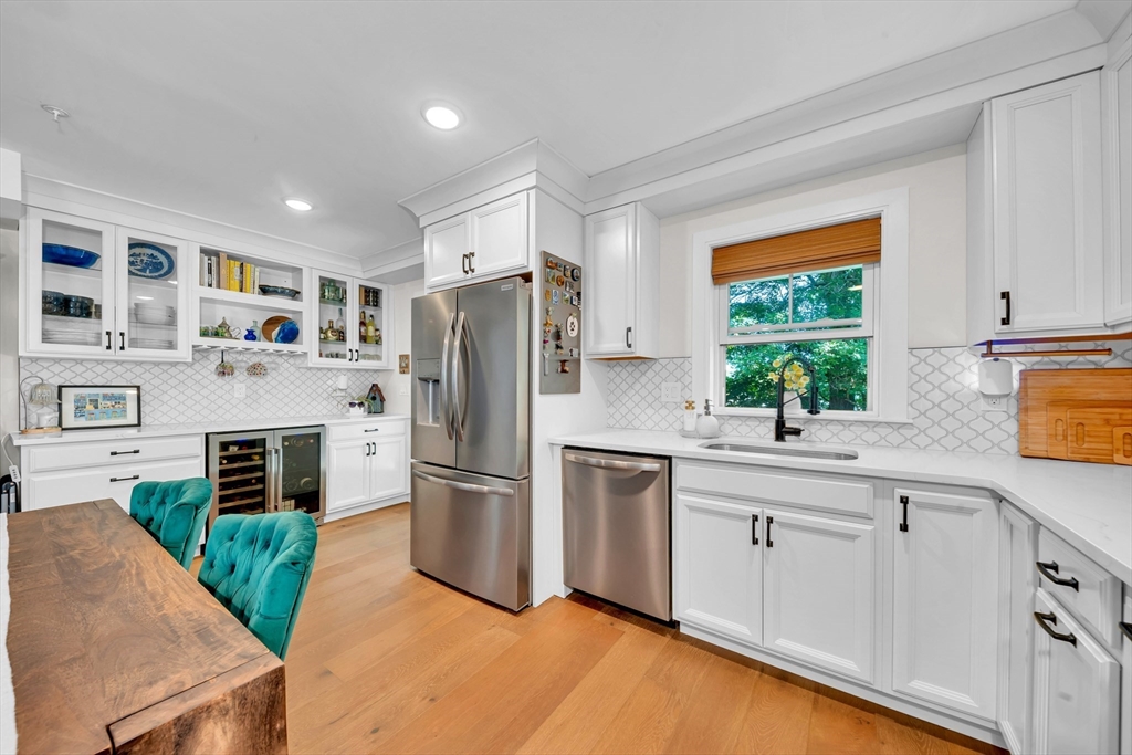 24 Aubin St # 2