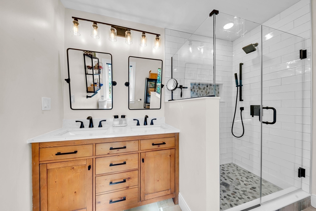 24 Aubin St # 2