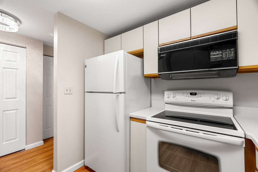 100 Ledgewood Dr # 117