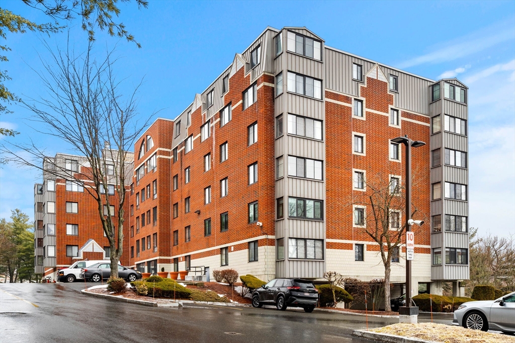 100 Ledgewood Dr # 117