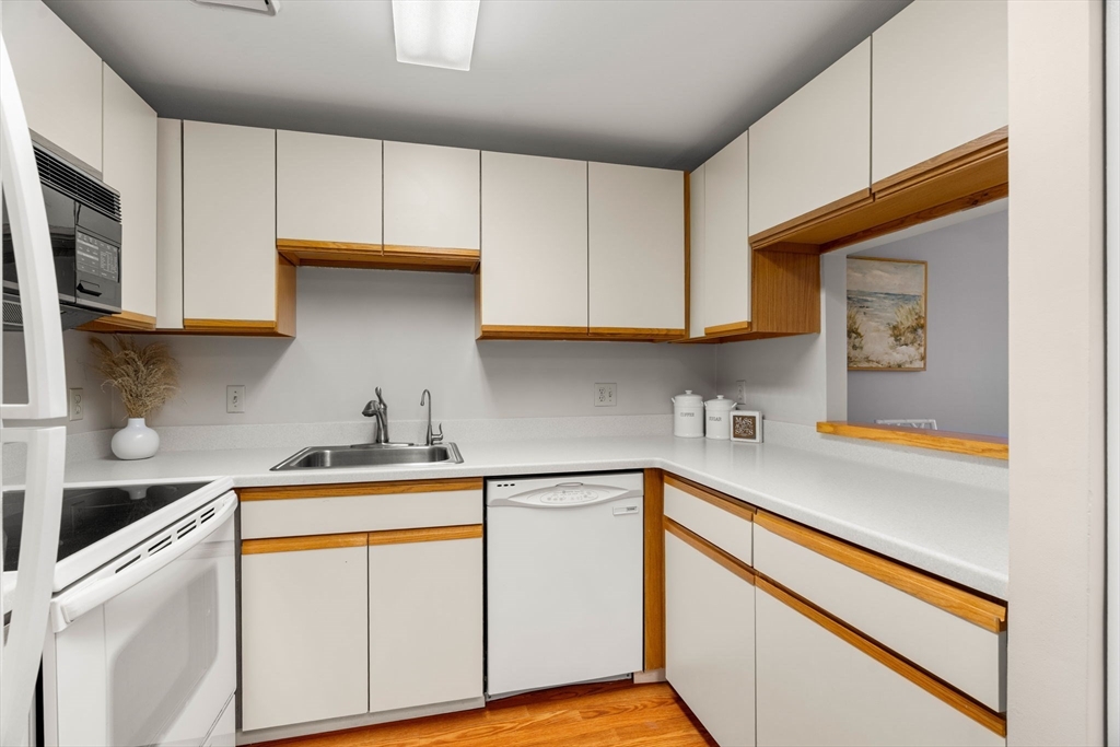 100 Ledgewood Dr # 117