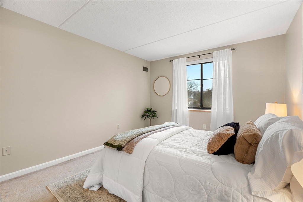 100 Ledgewood Dr # 117