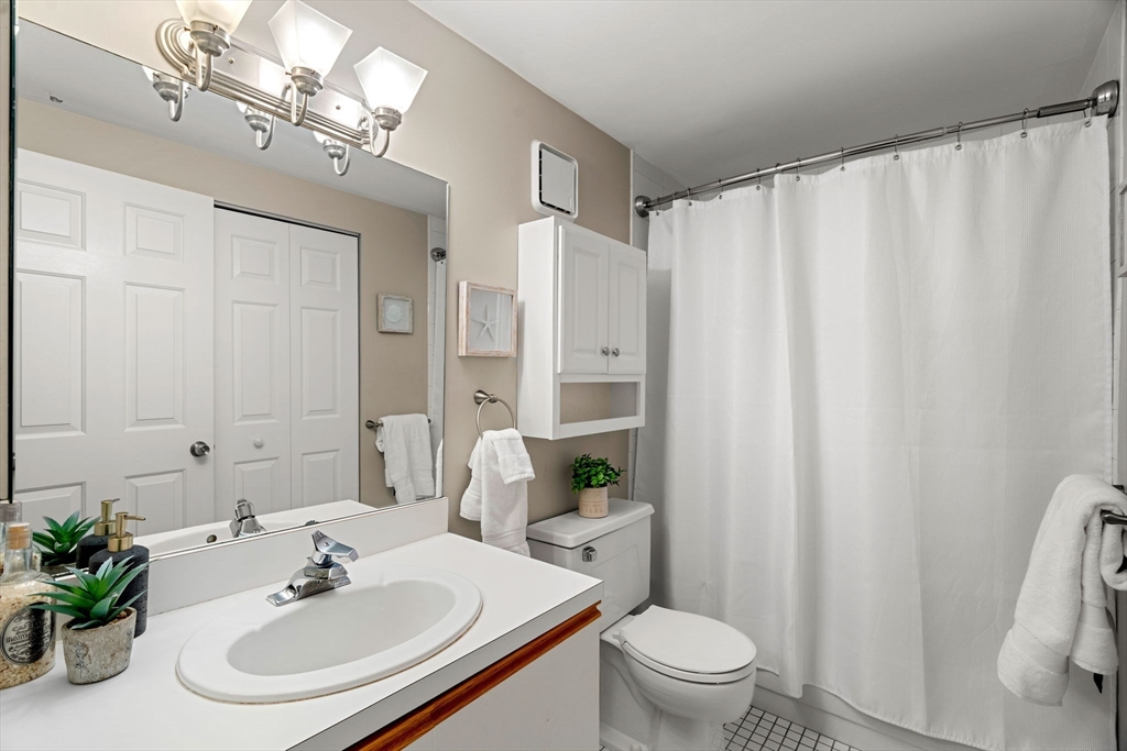 100 Ledgewood Dr # 117