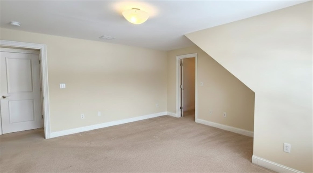 8 Riverview Heights # 61