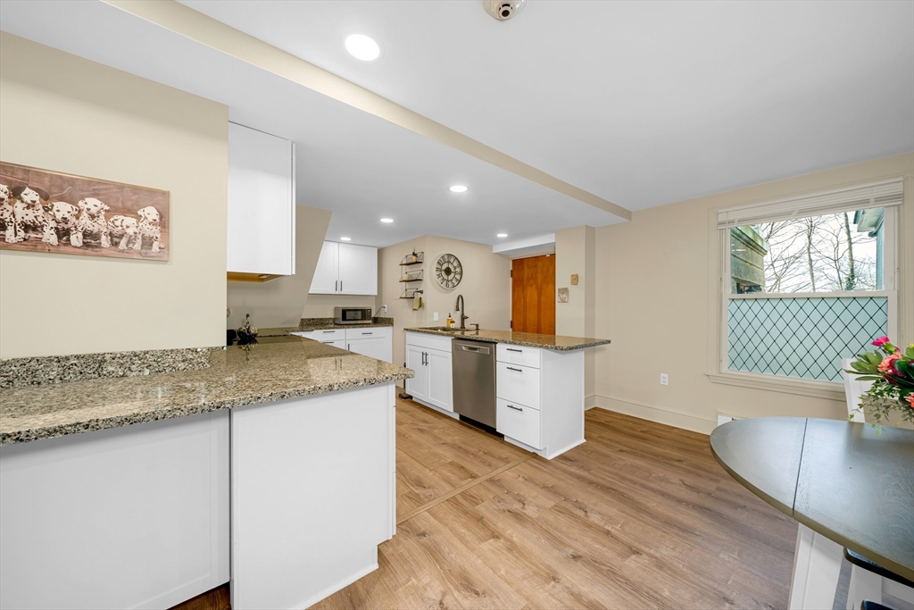 1401 Great Pond Rd # 3