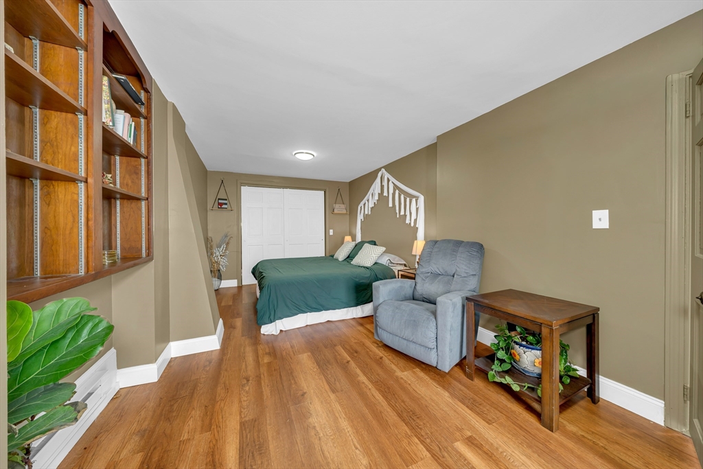 1401 Great Pond Rd # 3