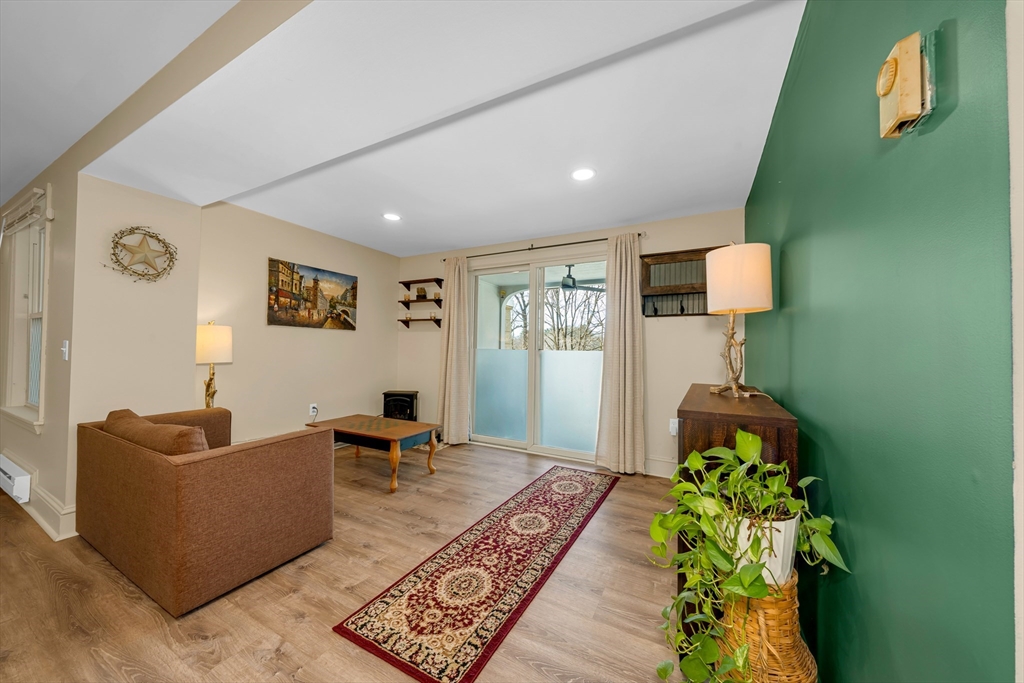 1401 Great Pond Rd # 3