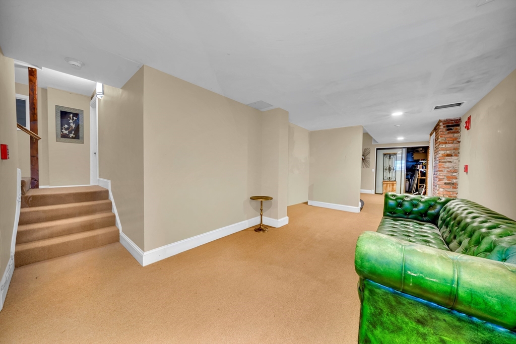 1401 Great Pond Rd # 3