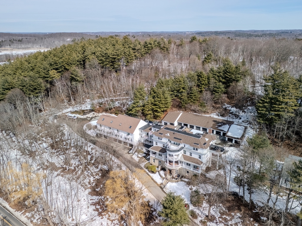 1401 Great Pond Rd # 3