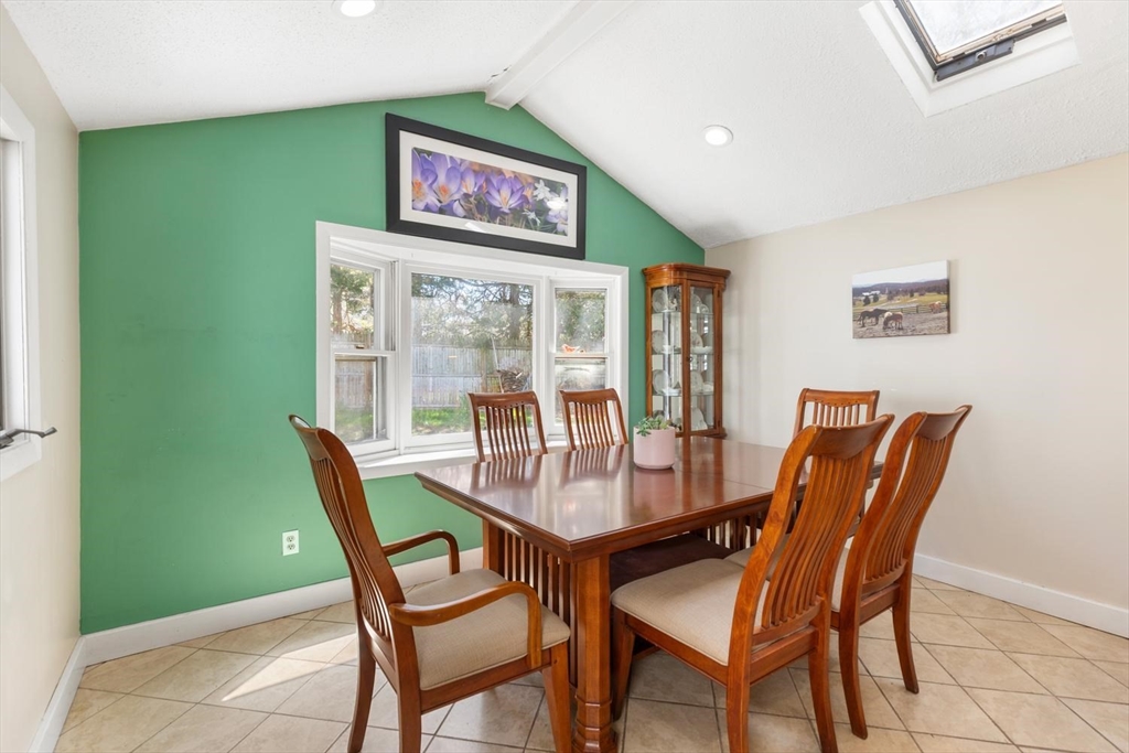 52 Coolidge Rd