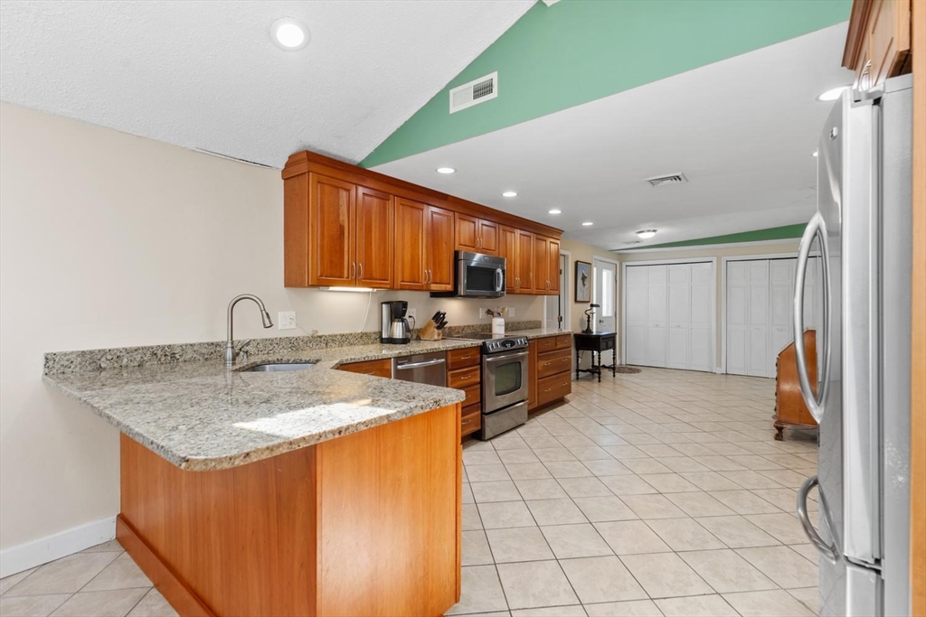 52 Coolidge Rd