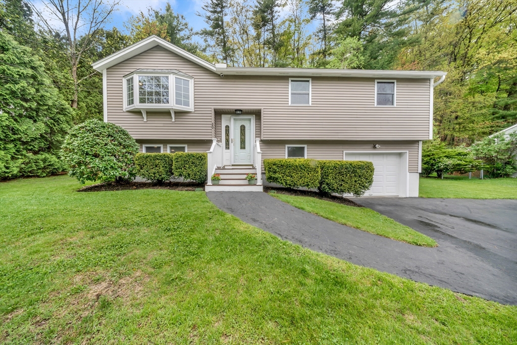 20 Greenlawn Ave