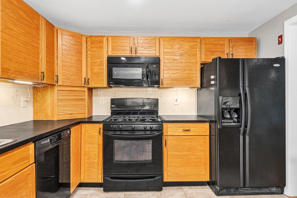 20 Greenlawn Ave