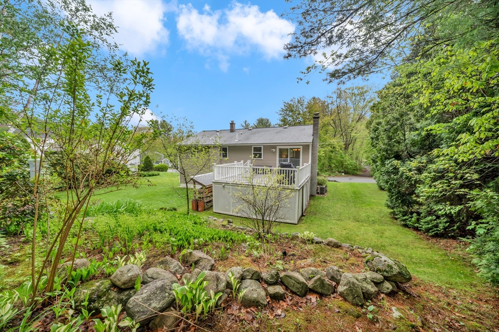 20 Greenlawn Ave