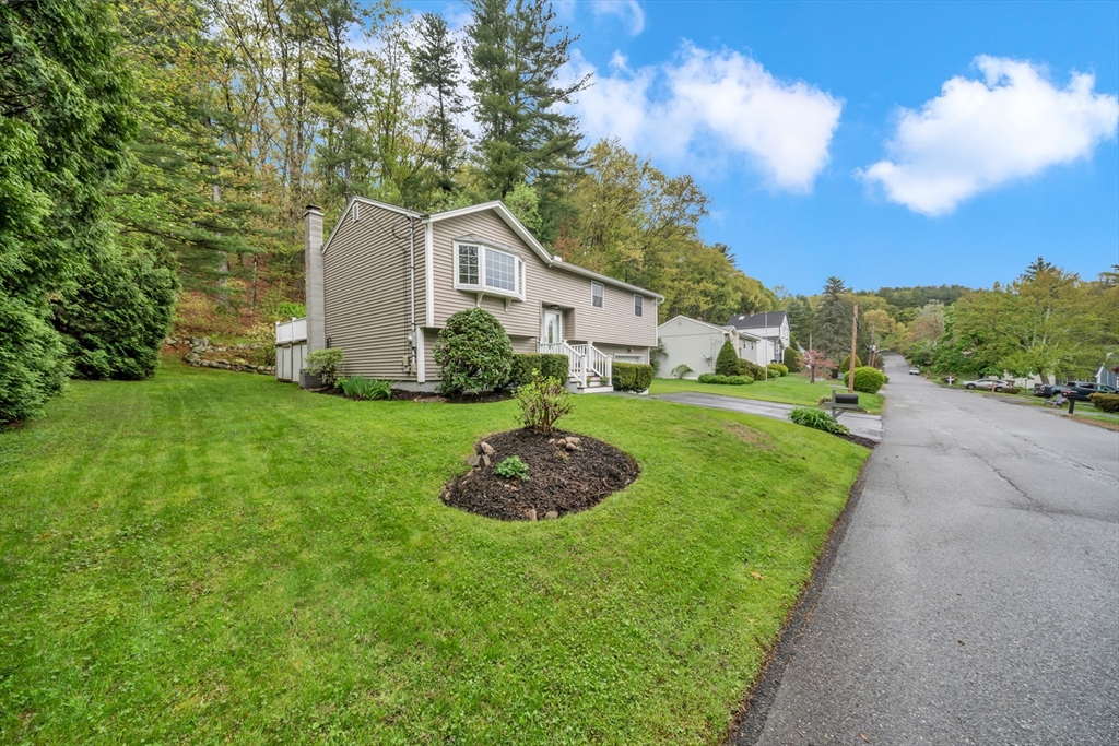 20 Greenlawn Ave