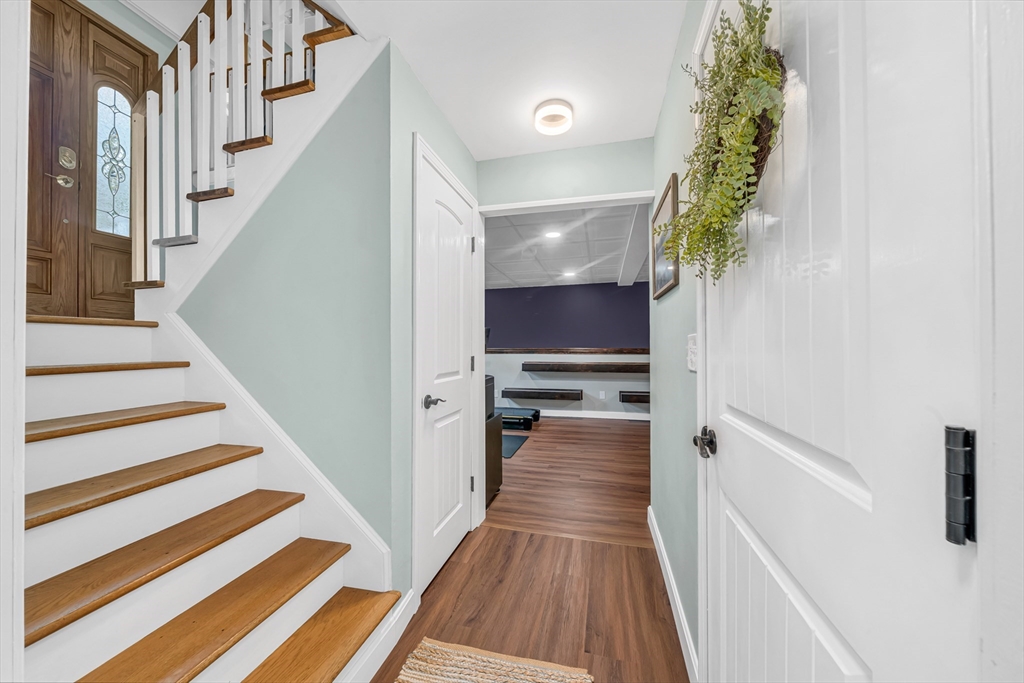20 Greenlawn Ave