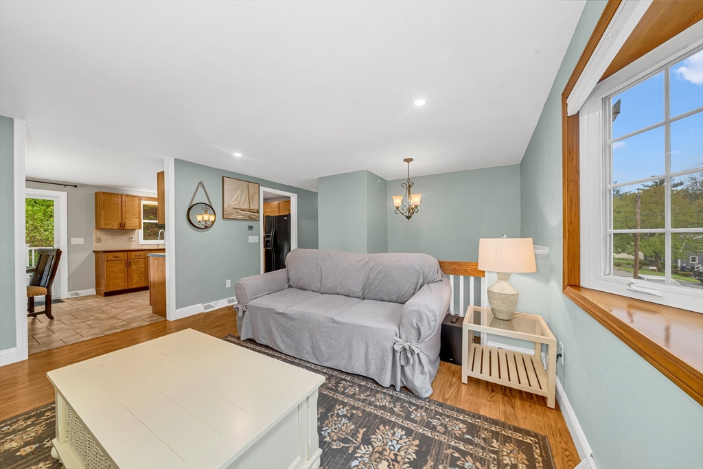 20 Greenlawn Ave
