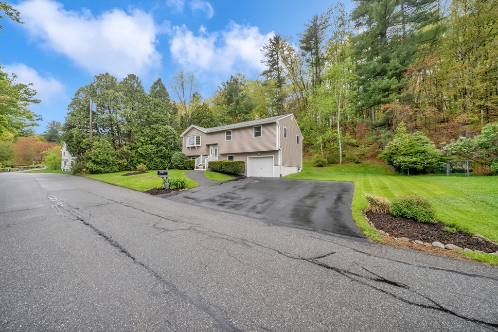 20 Greenlawn Ave