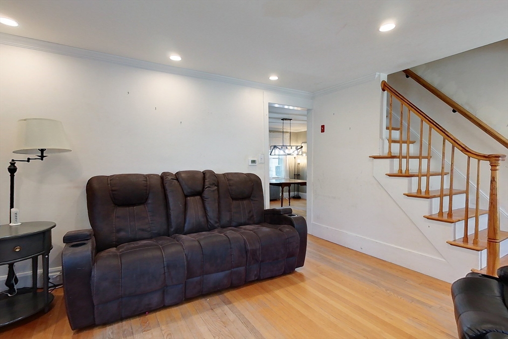 59 Mill St