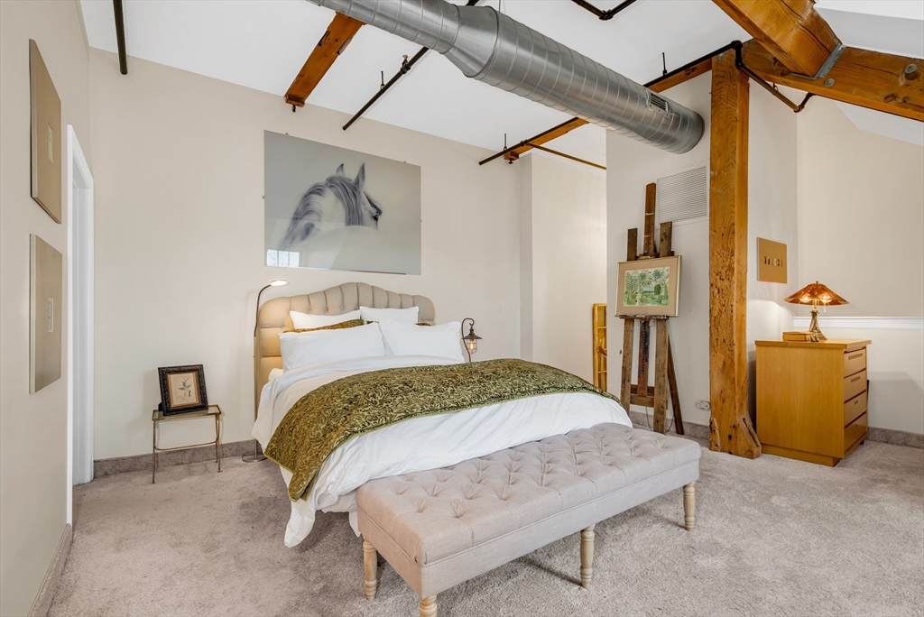 25 Pond St # 203