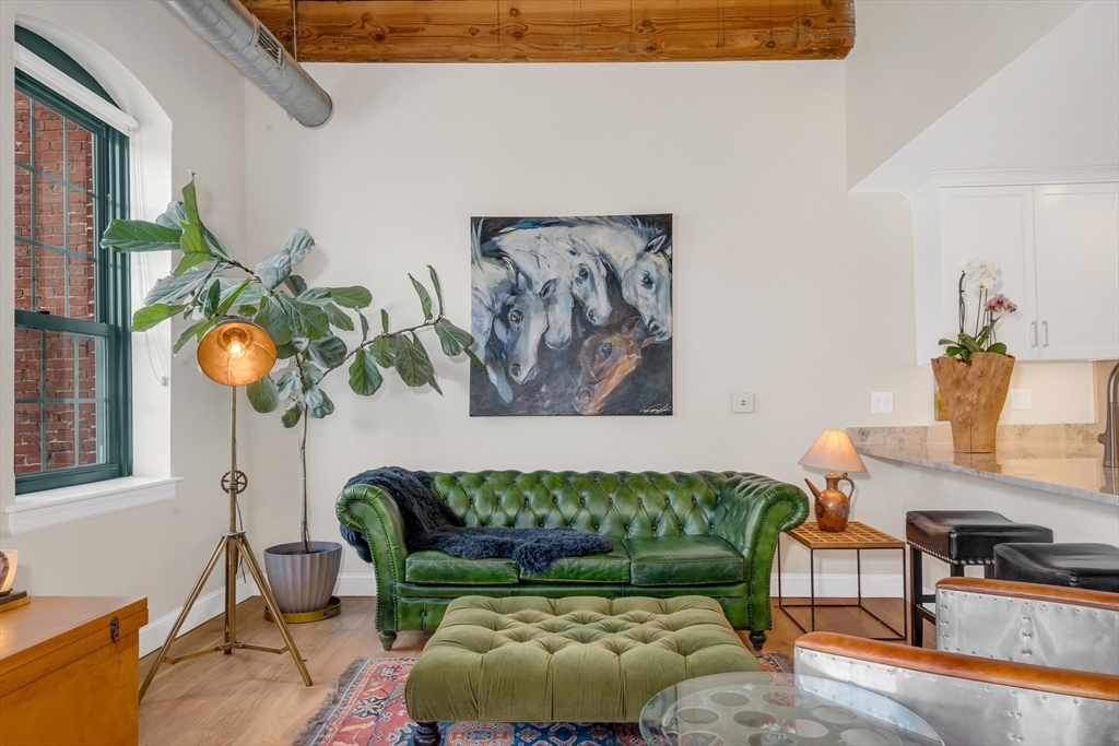 25 Pond St # 203