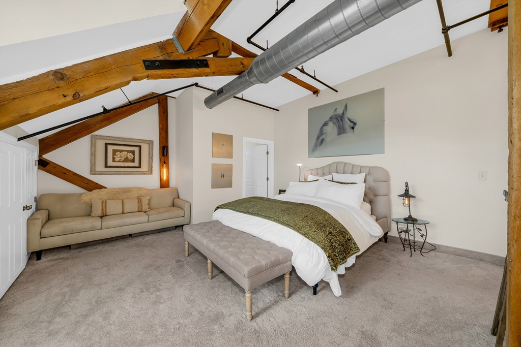 25 Pond St # 203