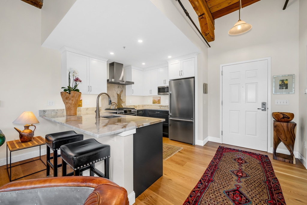 25 Pond St # 203