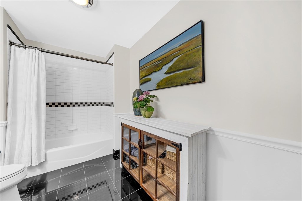 25 Pond St # 203