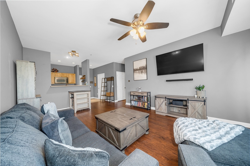 8 Walnut St # 109