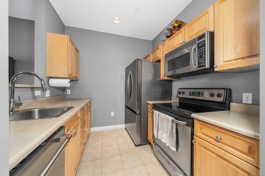 8 Walnut St # 109