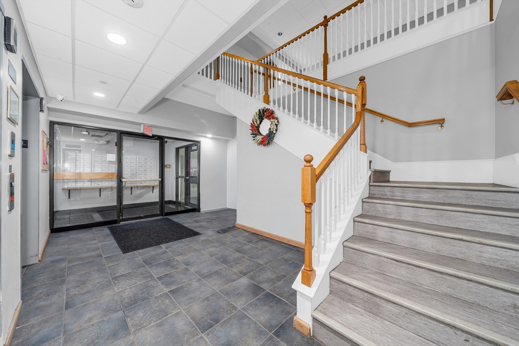 8 Walnut St # 109