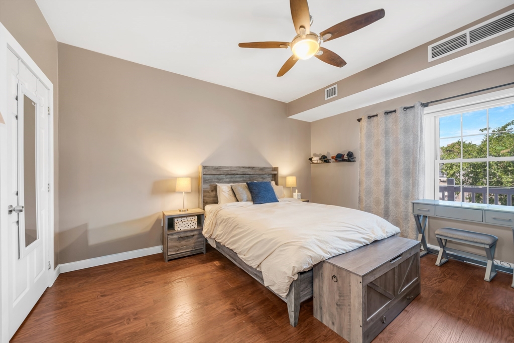 8 Walnut St # 109