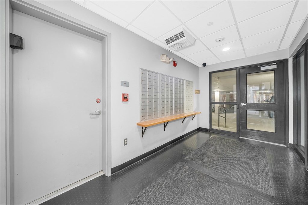 8 Walnut St # 109